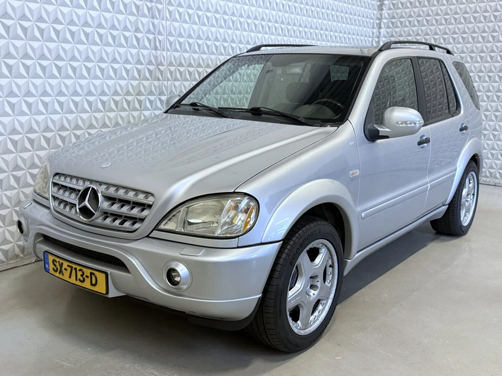 Mercedes-Benz M-Klasse (2001) — foto 1