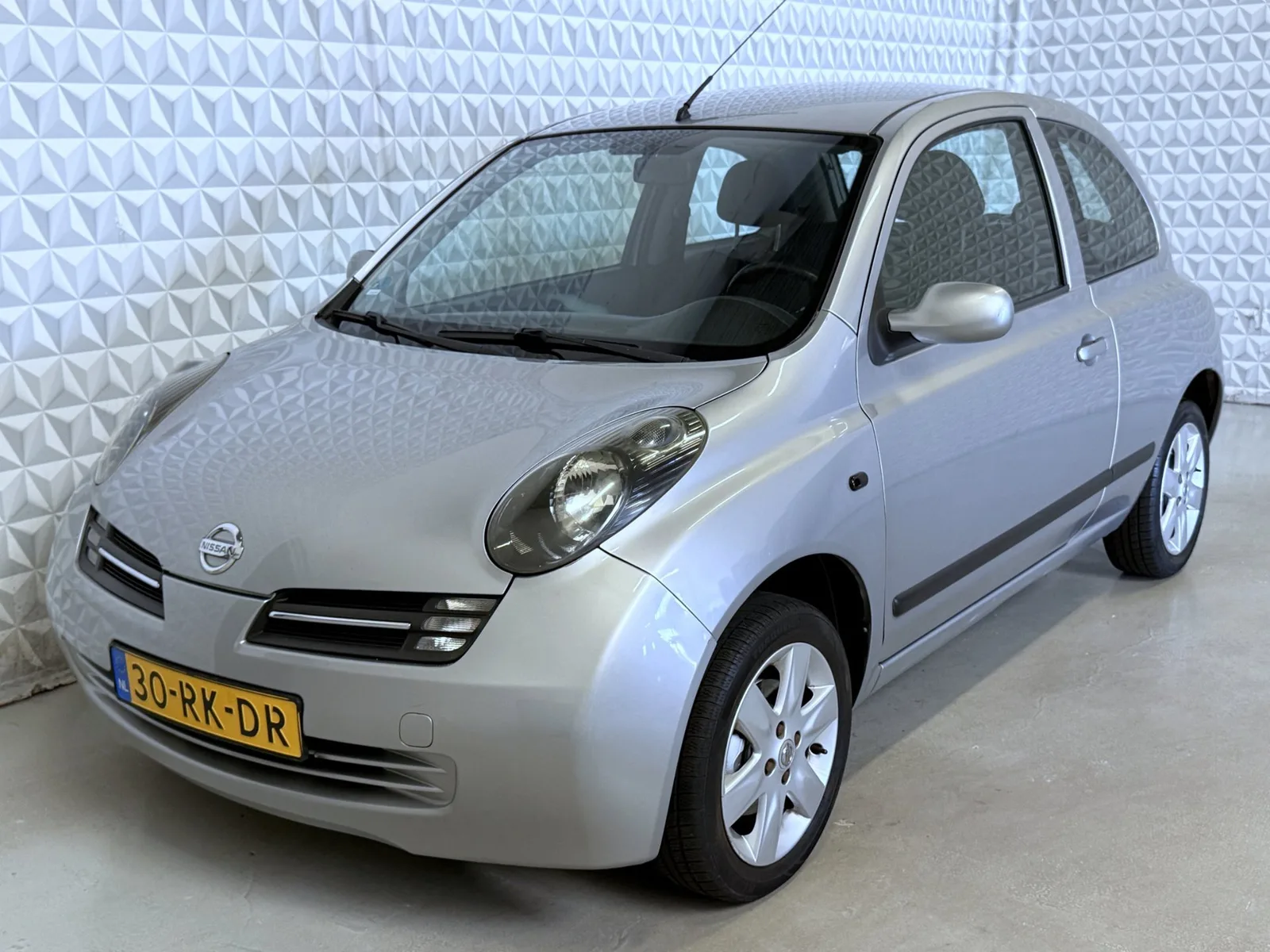 Nissan Micra (2005) — foto 1