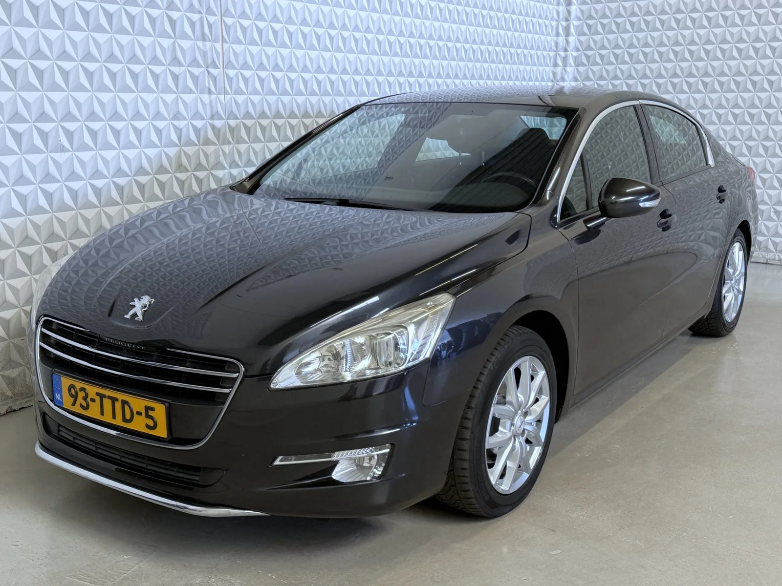 Peugeot 508 (2011) — foto 1