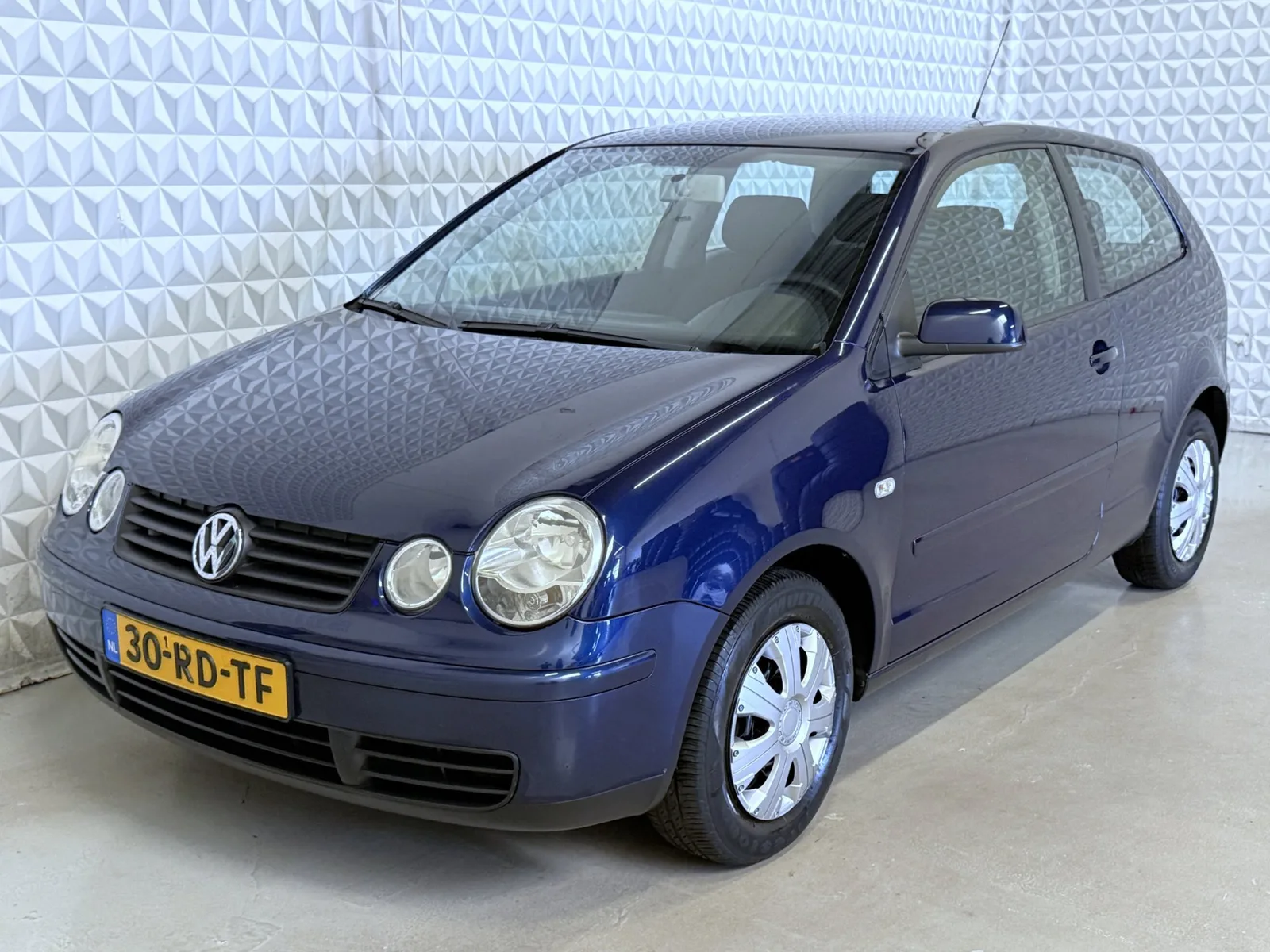 Volkswagen Polo (2005) — foto 1