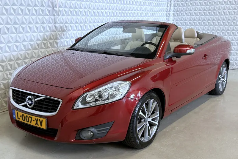 Volvo C70 (2011)