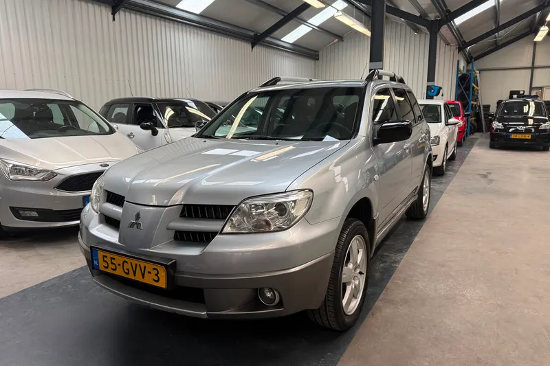 Mitsubishi Outlander (2008)