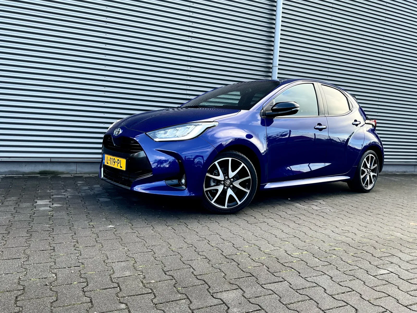 Toyota Yaris (2021) — foto 1