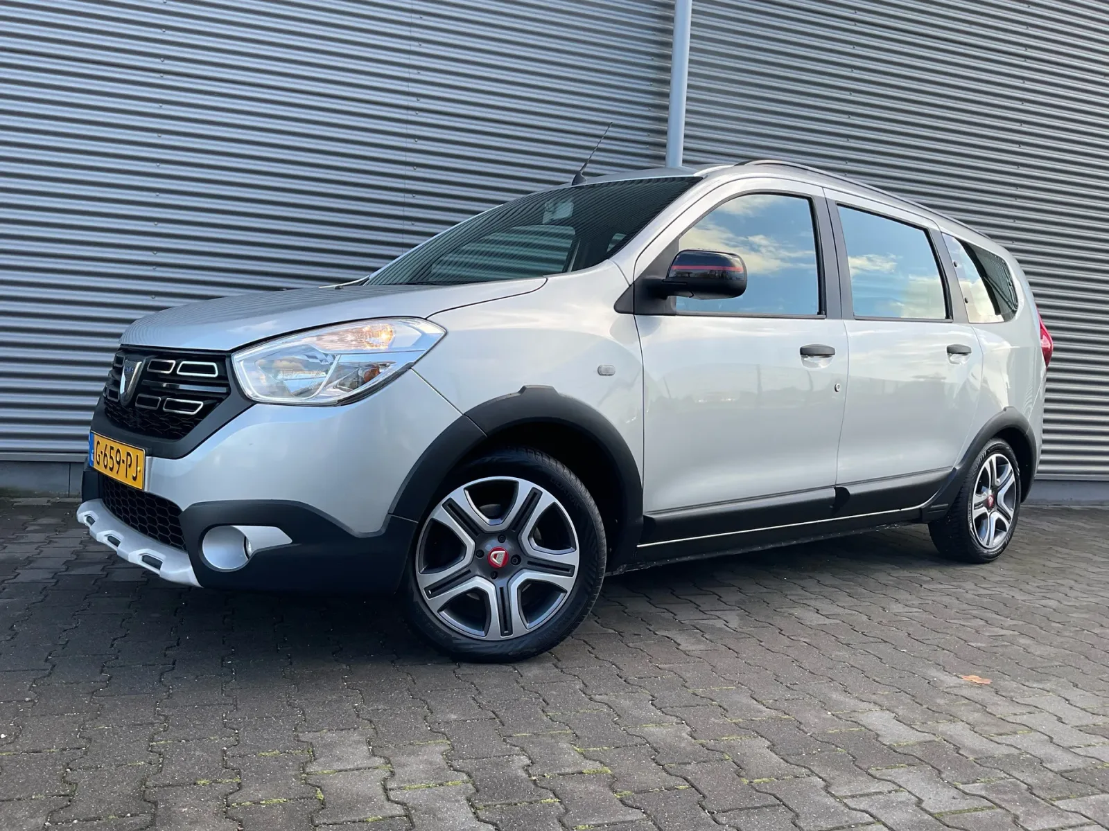 Dacia Lodgy (2019) — foto 1