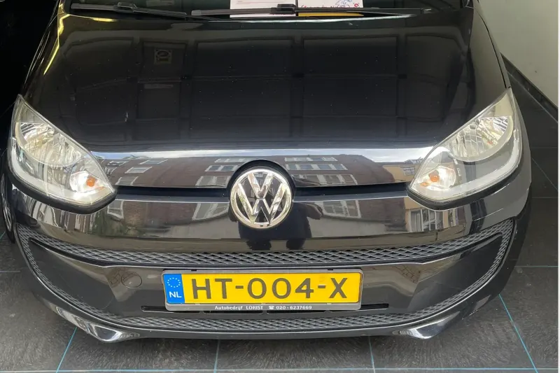 Volkswagen Up! (2016)