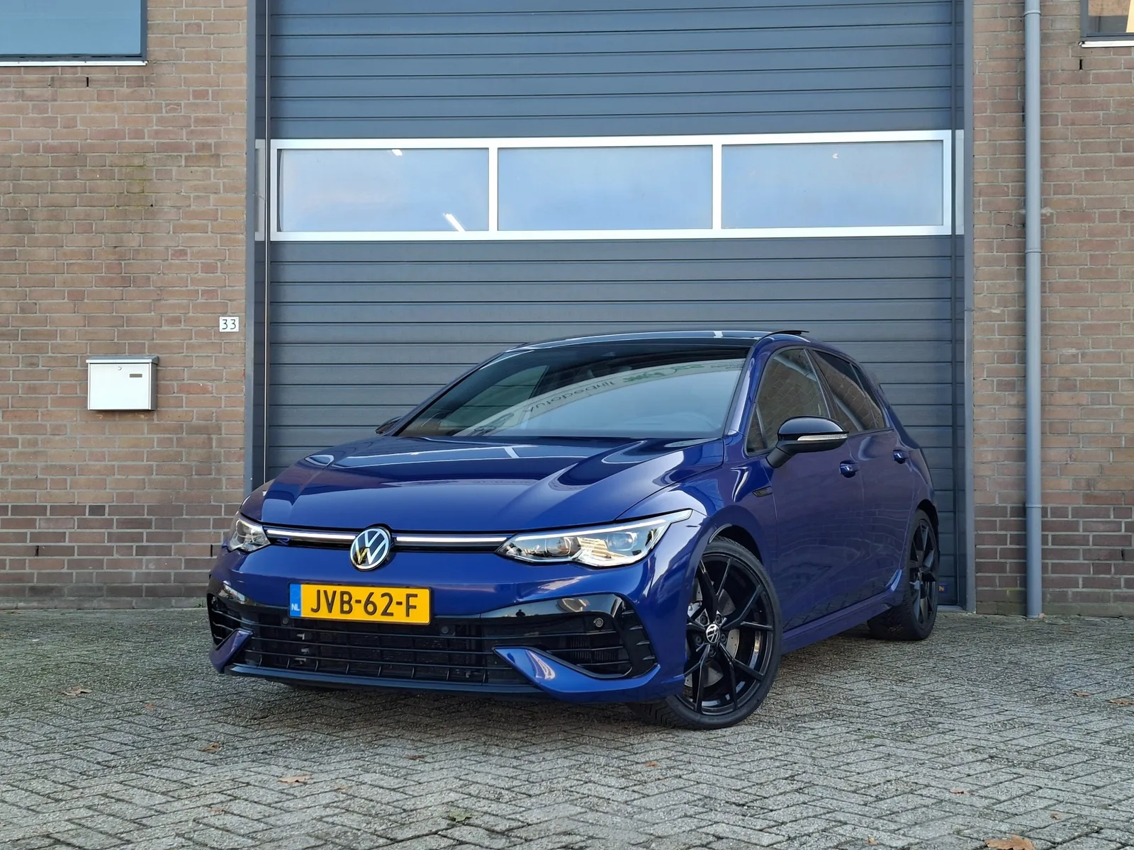 Volkswagen Golf (2023) — foto 1