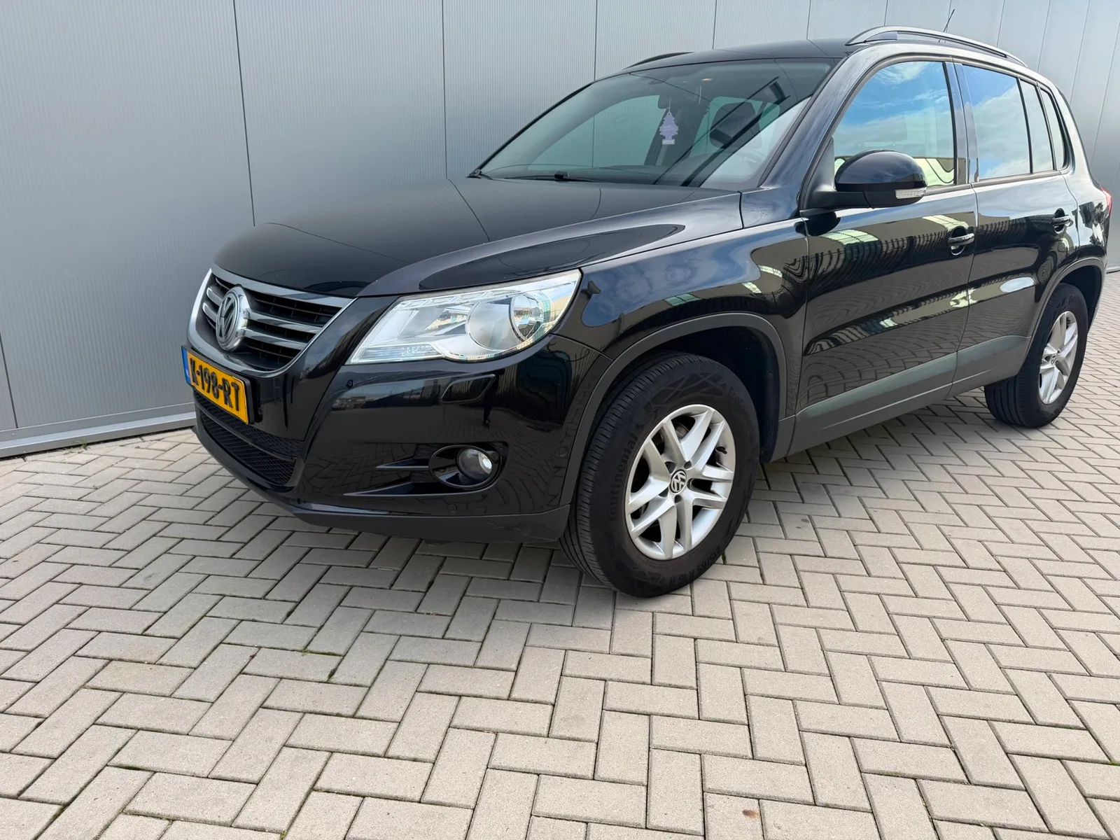 Volkswagen Tiguan (2011) — foto 1