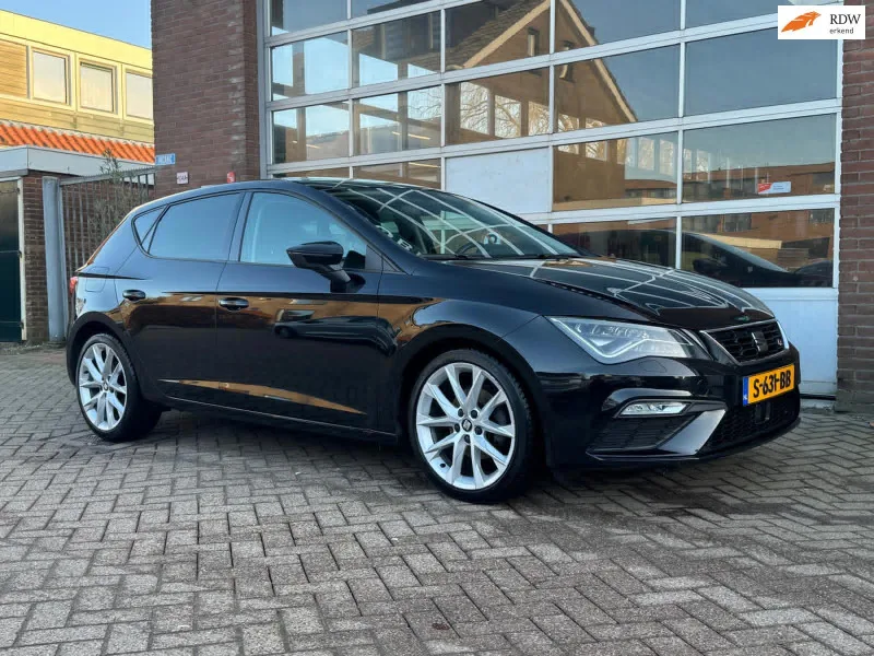 SEAT Leon (2019) — foto 1