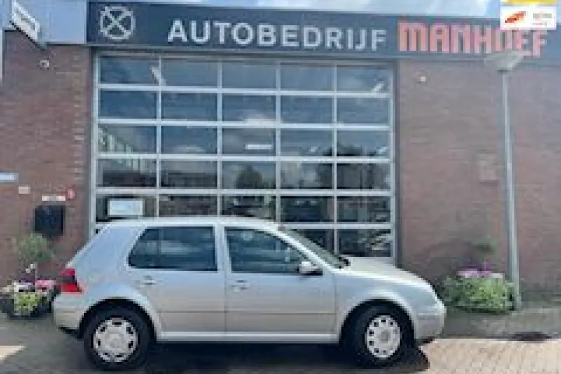 Volkswagen Golf (2003)