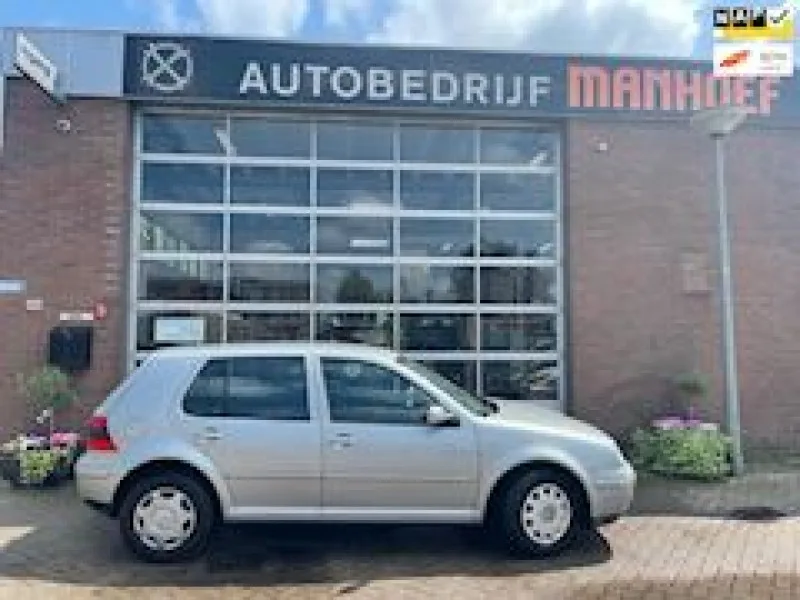 Volkswagen Golf (2003) — foto 1