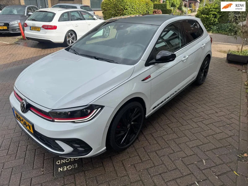 Volkswagen Polo (2024) — foto 1