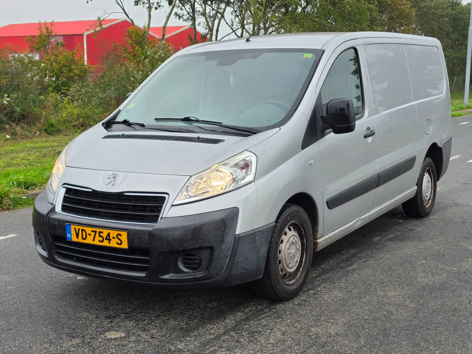 Peugeot Expert (2013) — foto 1