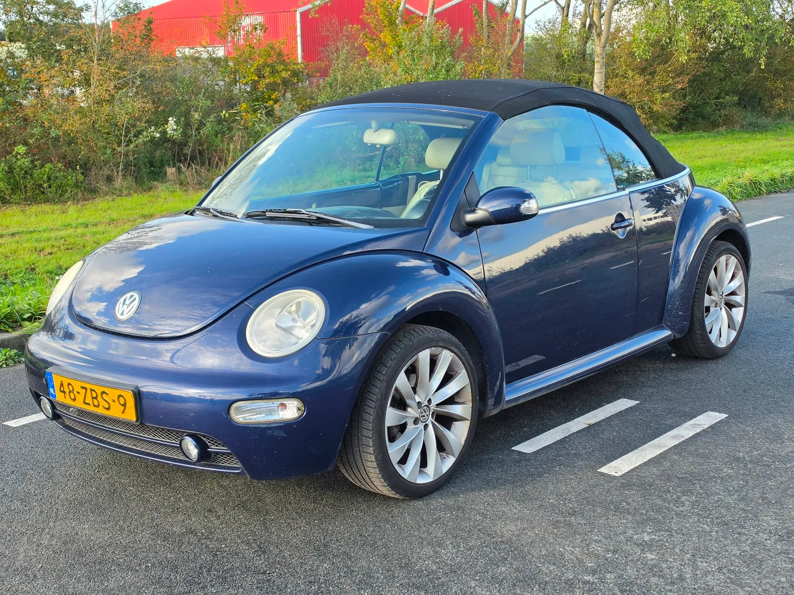 Volkswagen New Beetle (2003) — foto 1