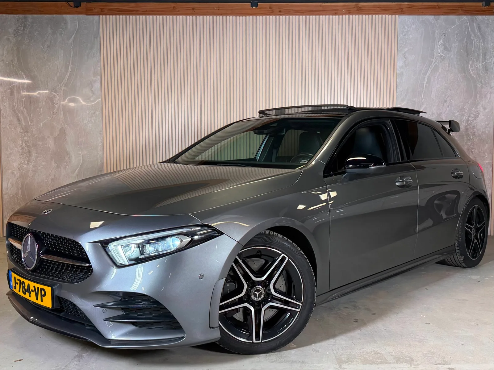 Mercedes-Benz A-Klasse (2018) — foto 1
