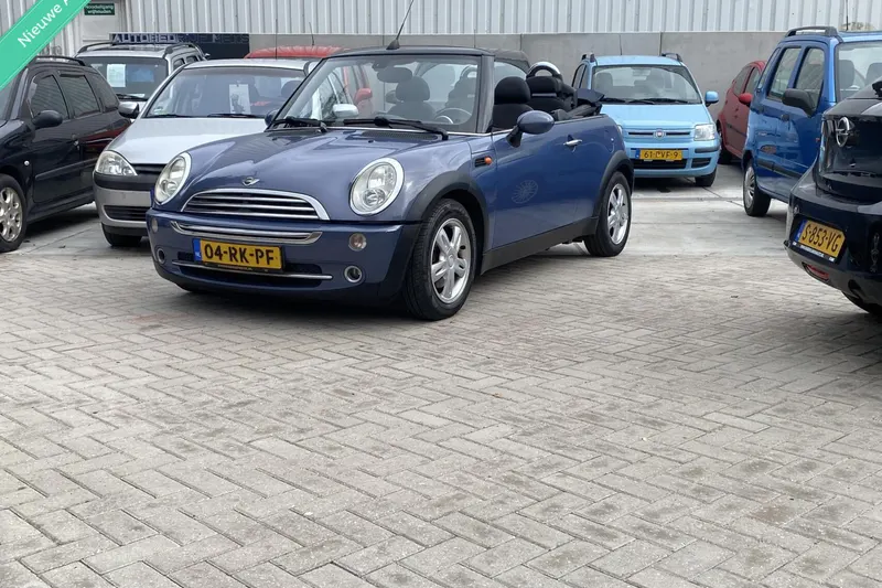 MINI Cabrio (2005)
