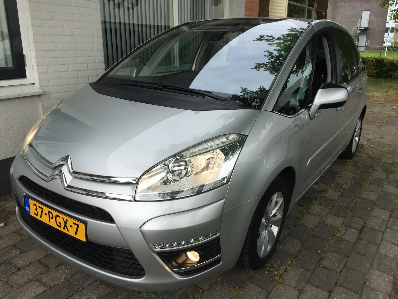 Citroën C4 Picasso (2011) — foto 1