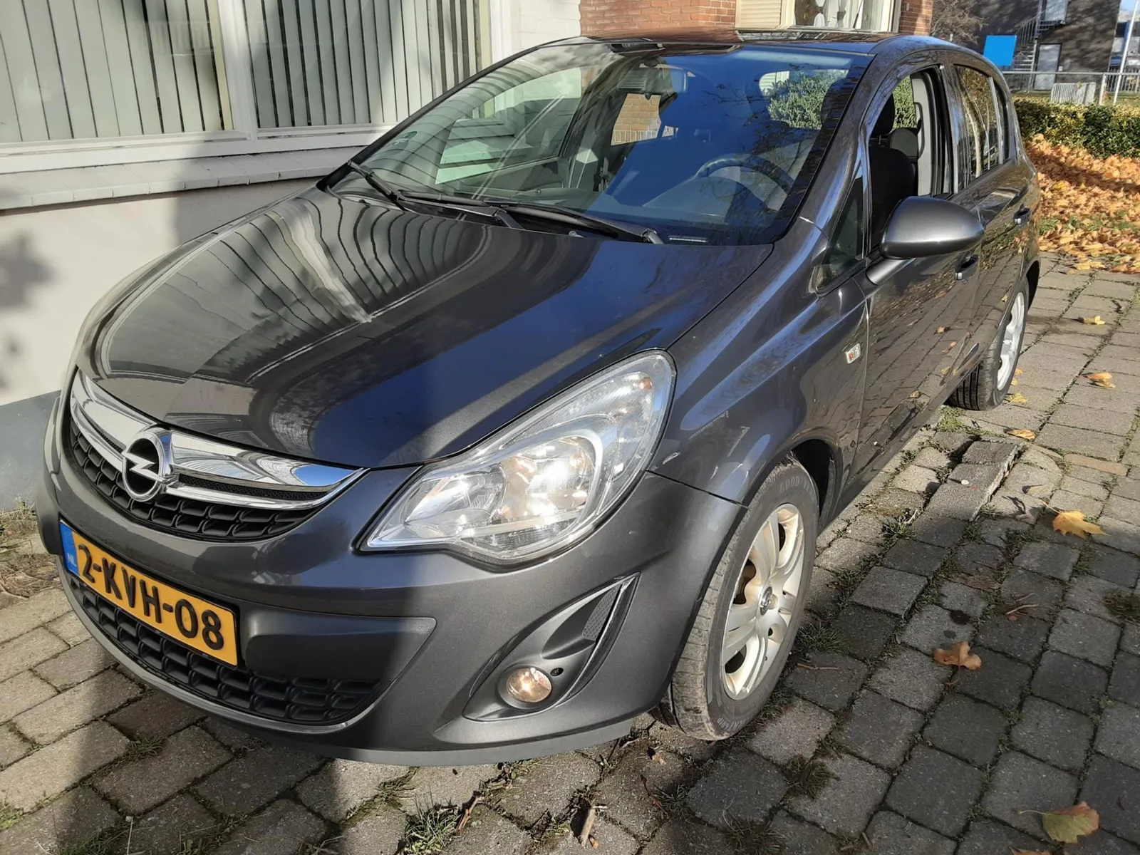 Opel Corsa (2012) — foto 1