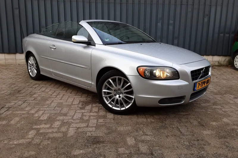 Volvo C70 (2006)