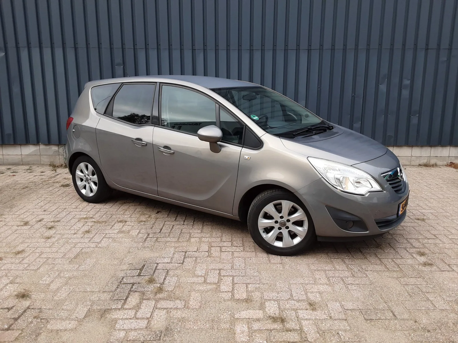 Opel Meriva (2010) — foto 1