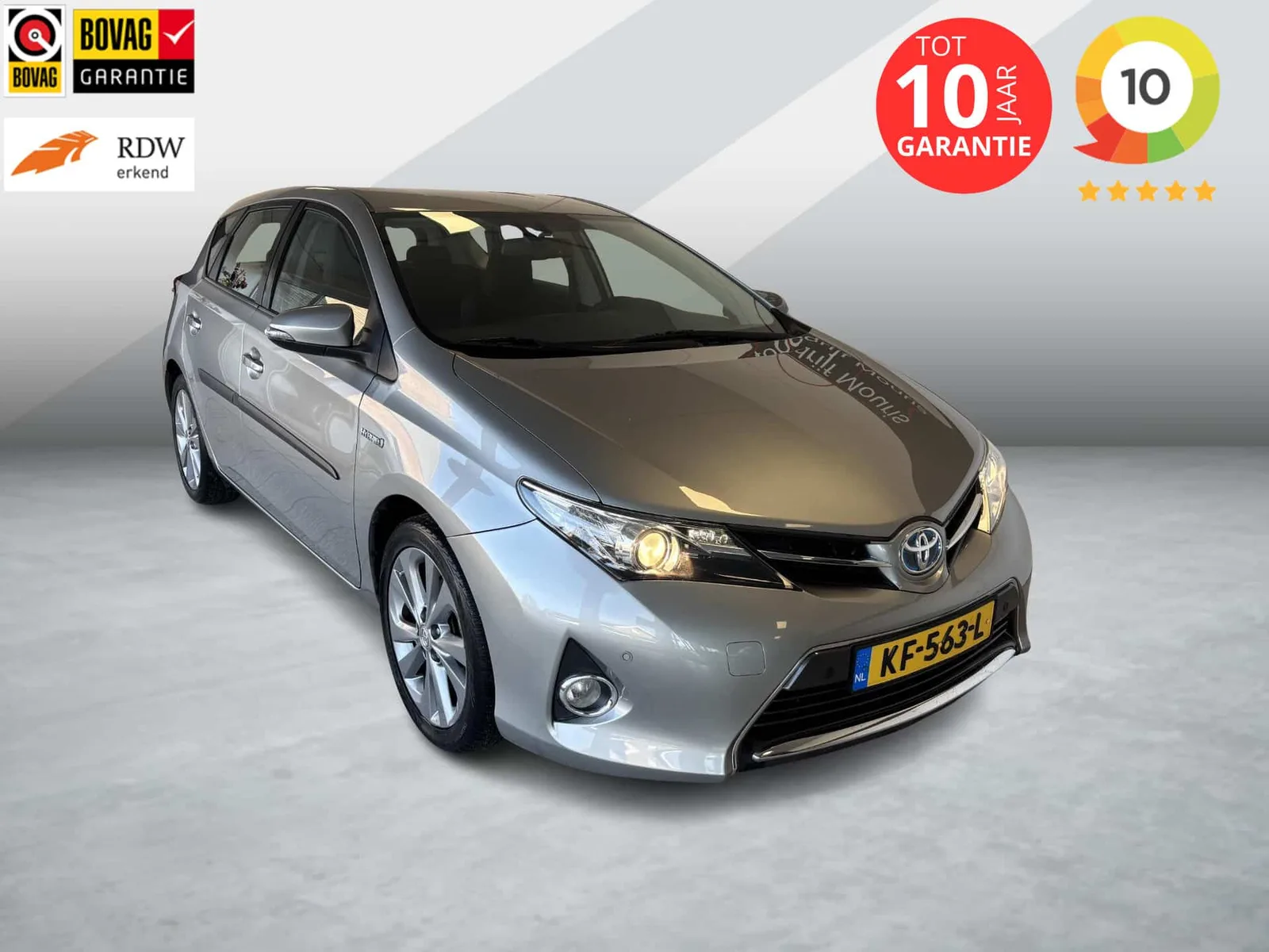 Toyota Auris (2015) — foto 1