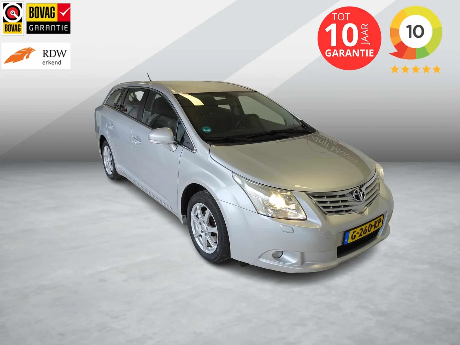Toyota Avensis (2011) — foto 1