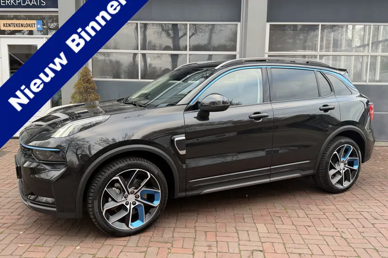 Lynk & Co 01 (2023)