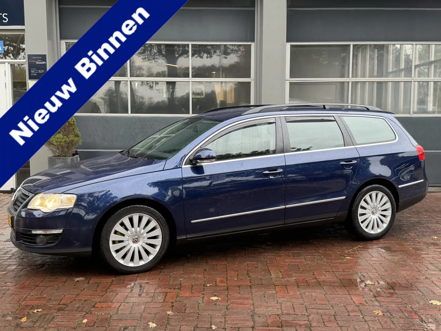 Volkswagen Passat (2009) — foto 1