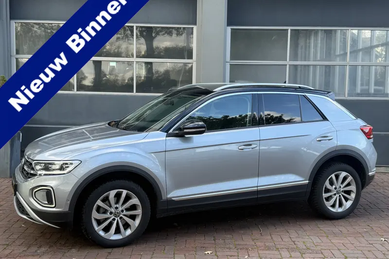 Volkswagen T-Roc (2024)