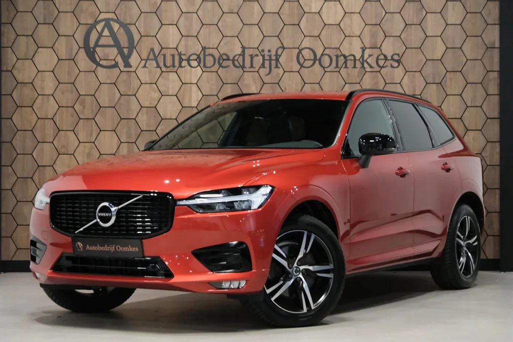 Volvo XC60 (2021) — foto 1