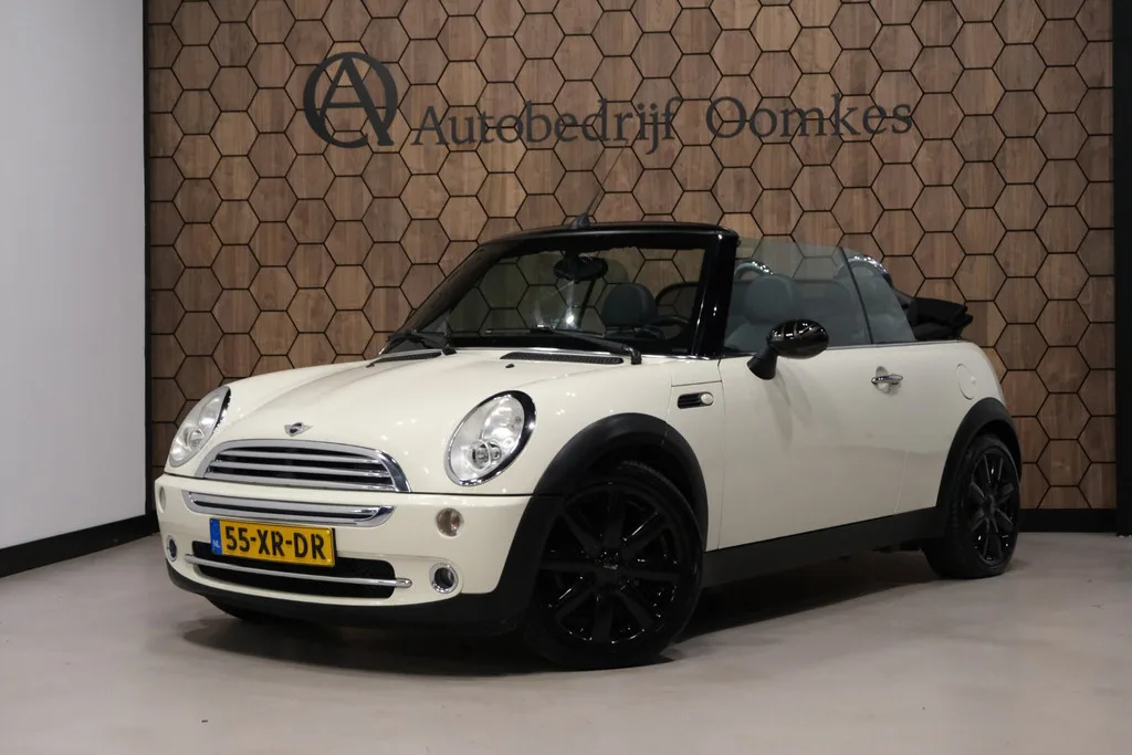 MINI Cabrio (2007) — foto 1