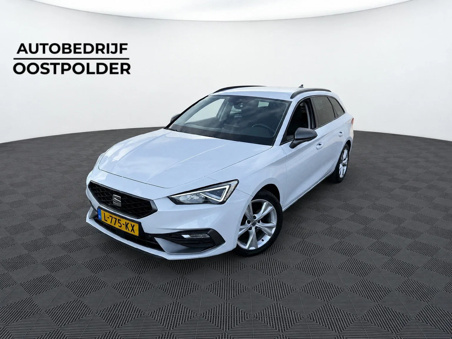 SEAT Leon Sportstourer (2021) — foto 1