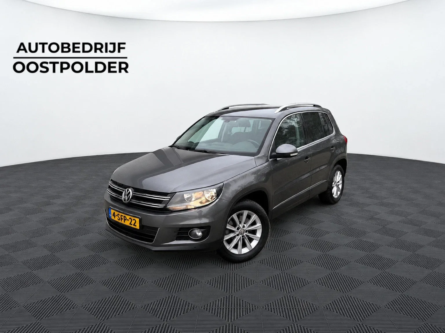 Volkswagen Tiguan (2013) — foto 1