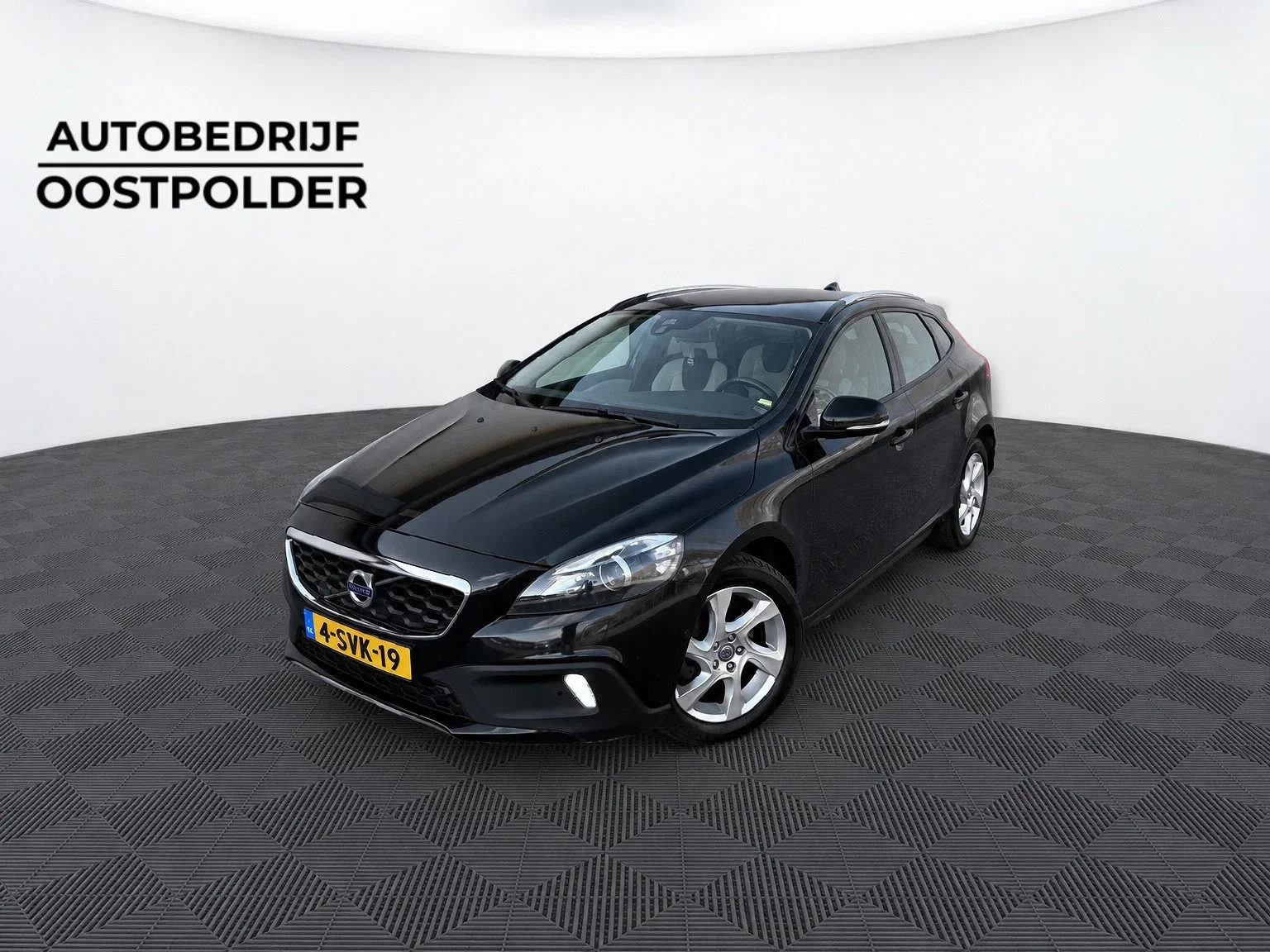 Volvo V40 Cross Country (2014) — foto 1