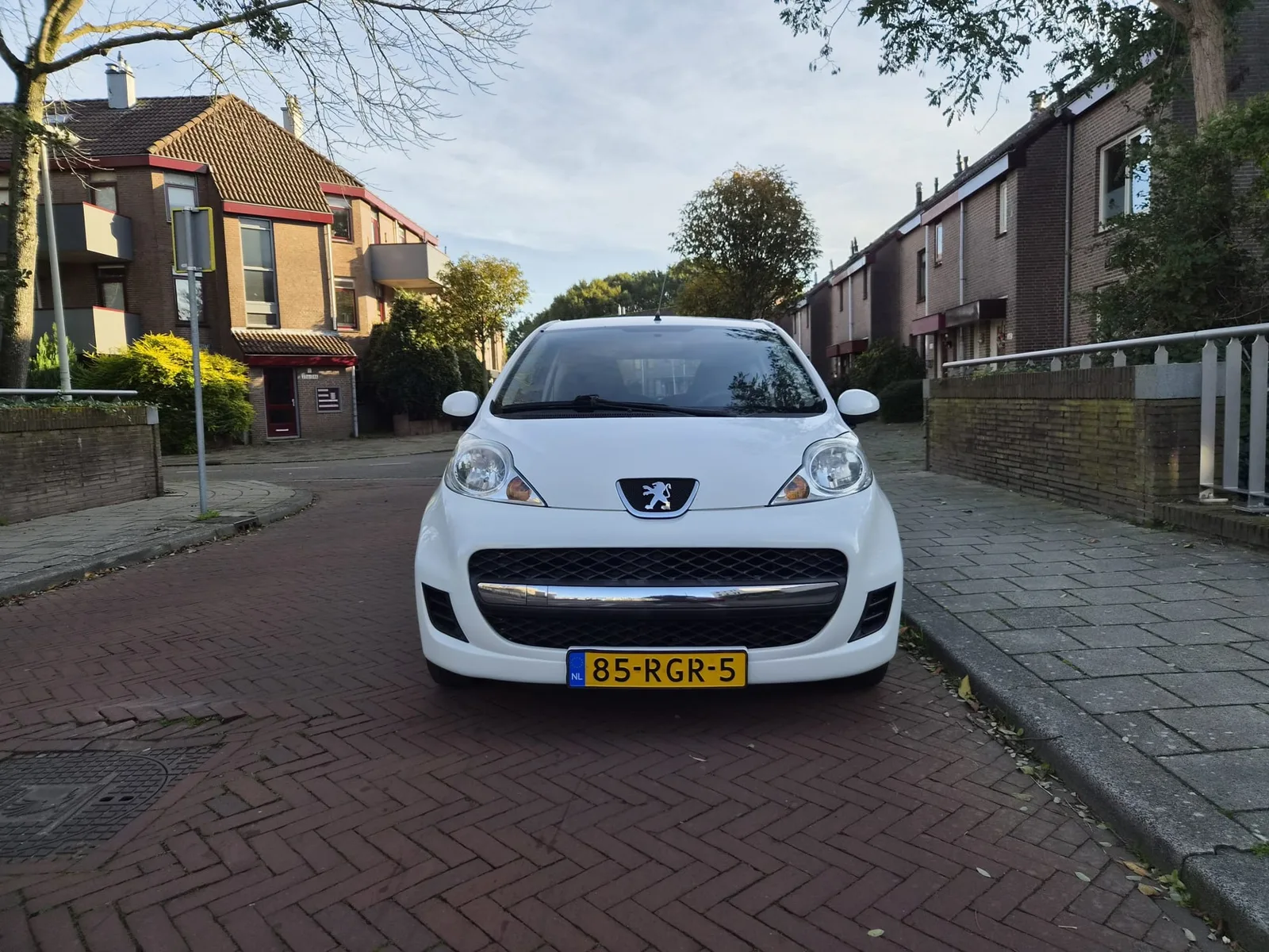 Peugeot 107 (2011) — foto 1