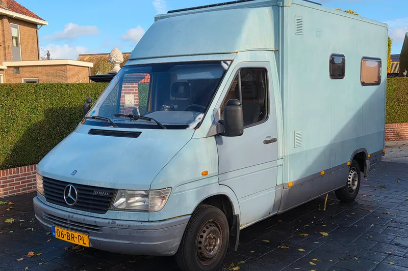 Mercedes-Benz Sprinter (1996)