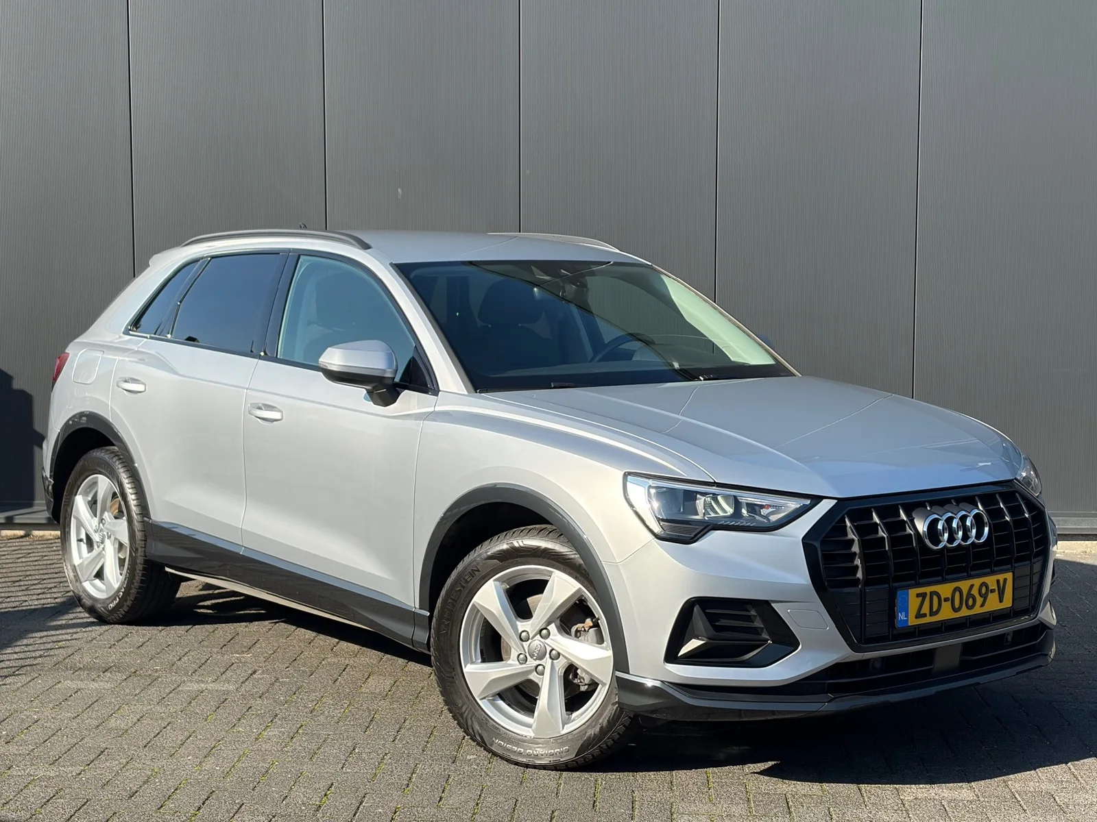 Audi Q3 (2019) — foto 1