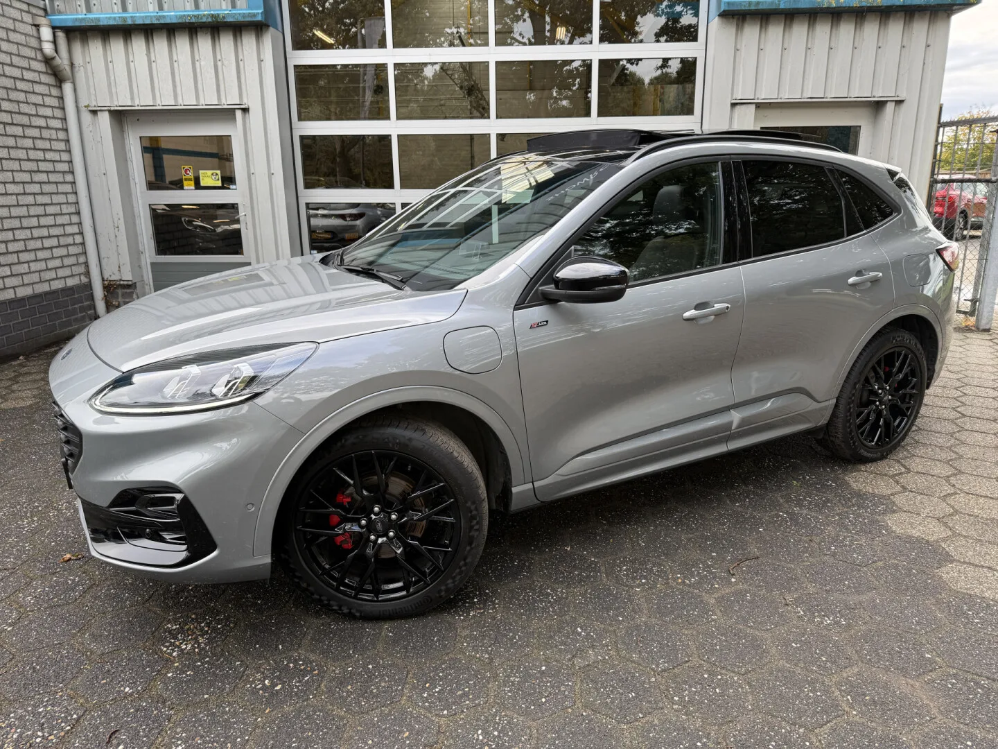 Ford Kuga (2023) — foto 1