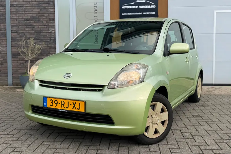 Daihatsu Sirion (2005)