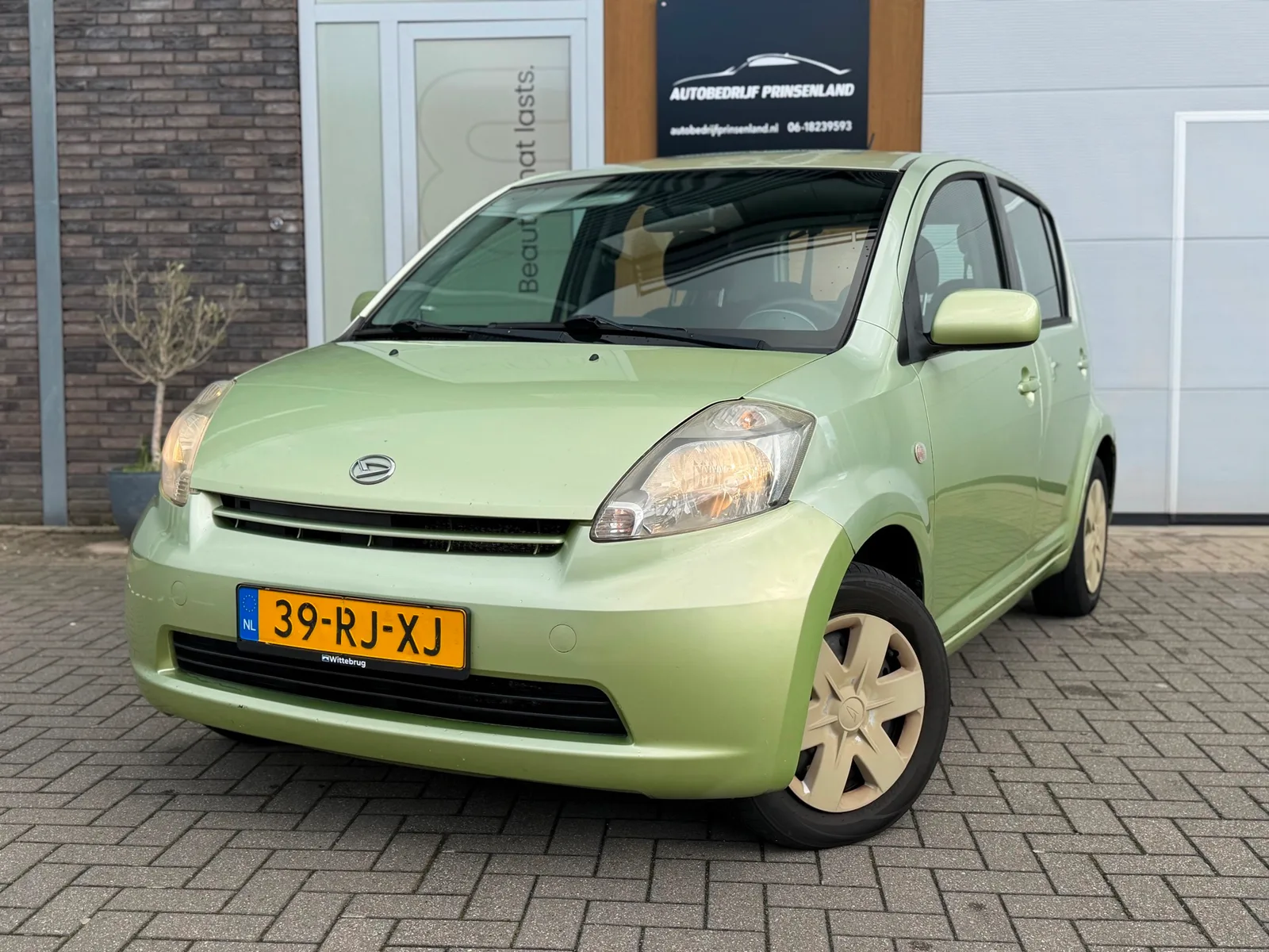 Daihatsu Sirion (2005) — foto 1
