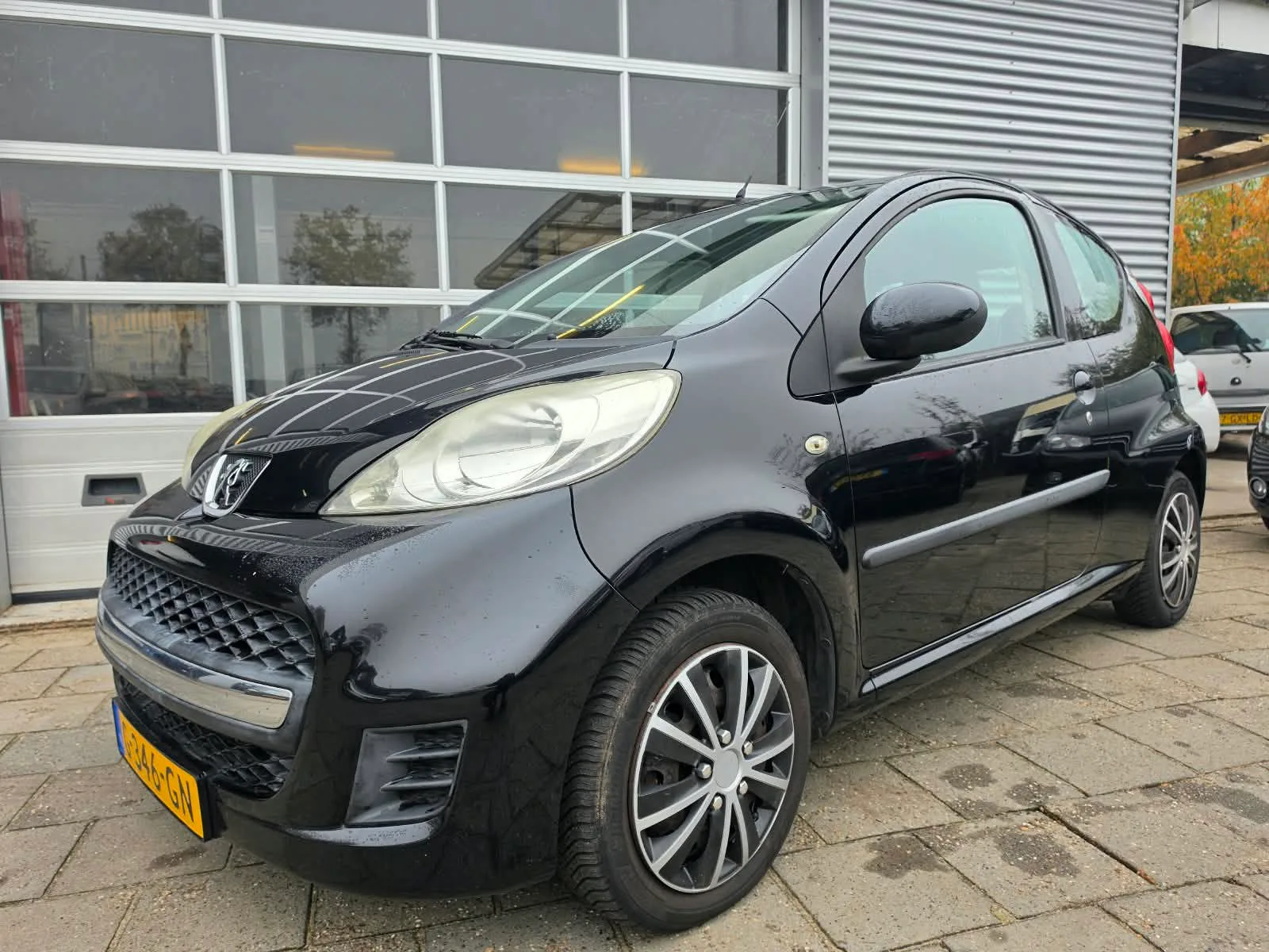 Peugeot 107 (2010) — foto 1