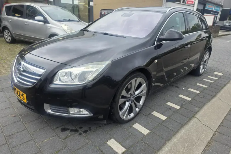 Opel Insignia (2010)