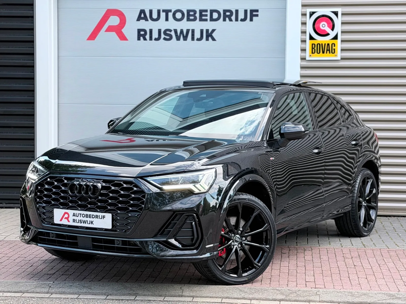 Audi Q3 Sportback (2022) — foto 1