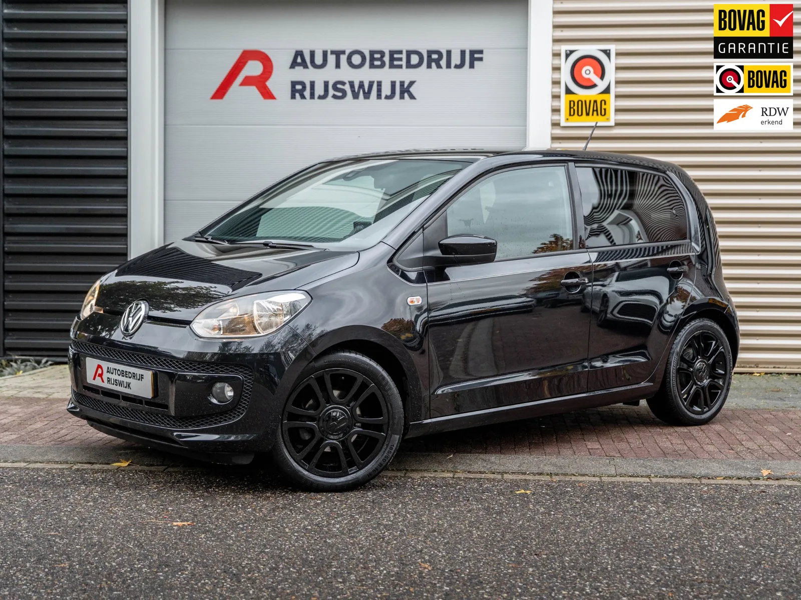 Volkswagen Up! (2016) — foto 1