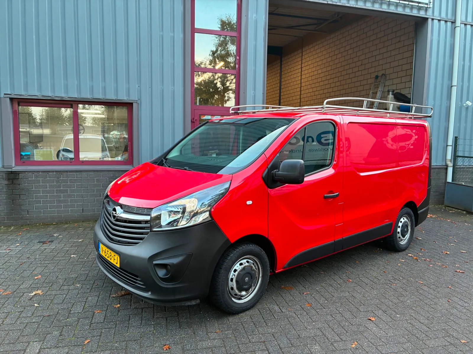 Opel Vivaro (2017) — foto 1