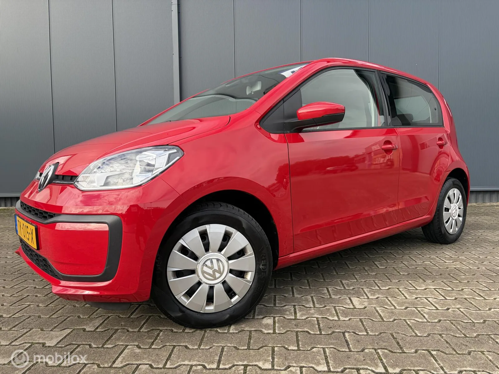 Volkswagen Up! (2018) — foto 1