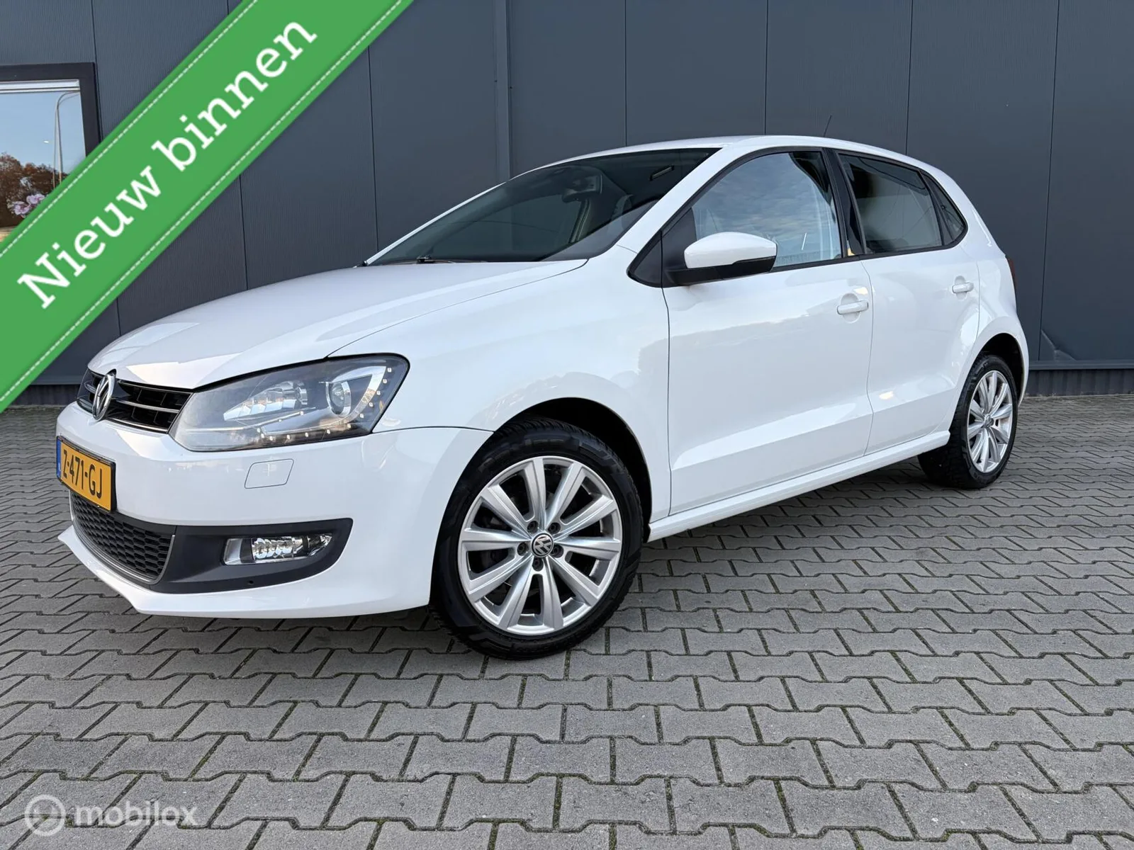 Volkswagen Polo (2012) — foto 1