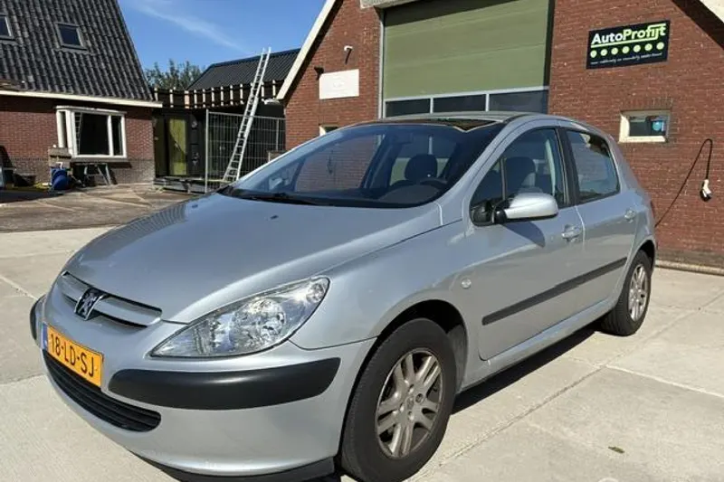 Peugeot 307 (2003)