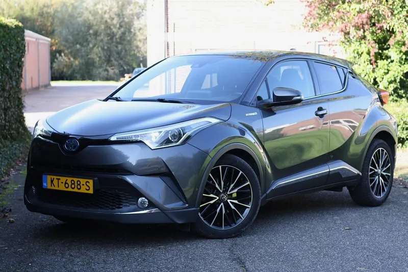 Toyota C-HR (2016)