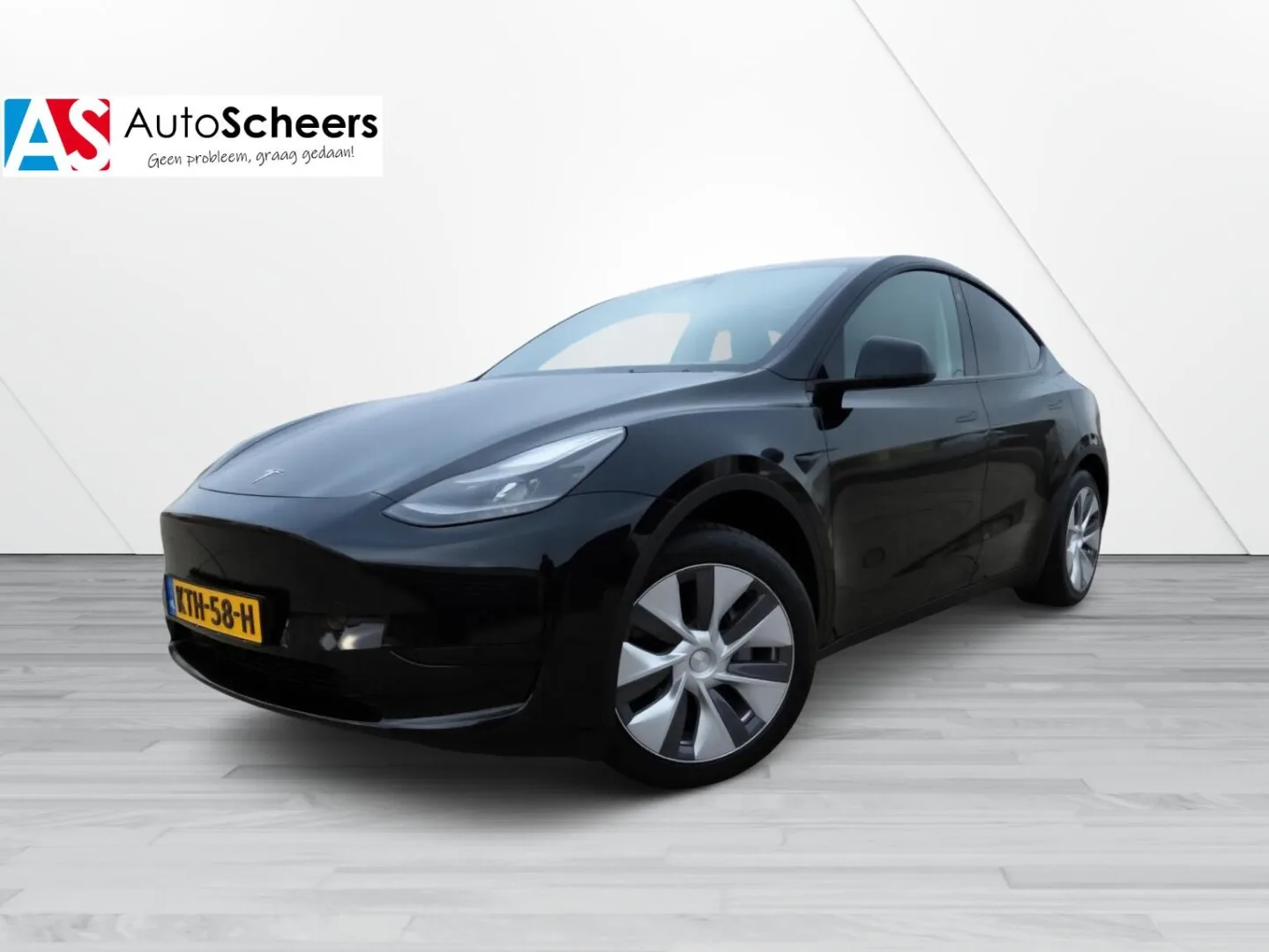 Tesla Model Y (2024) — foto 1