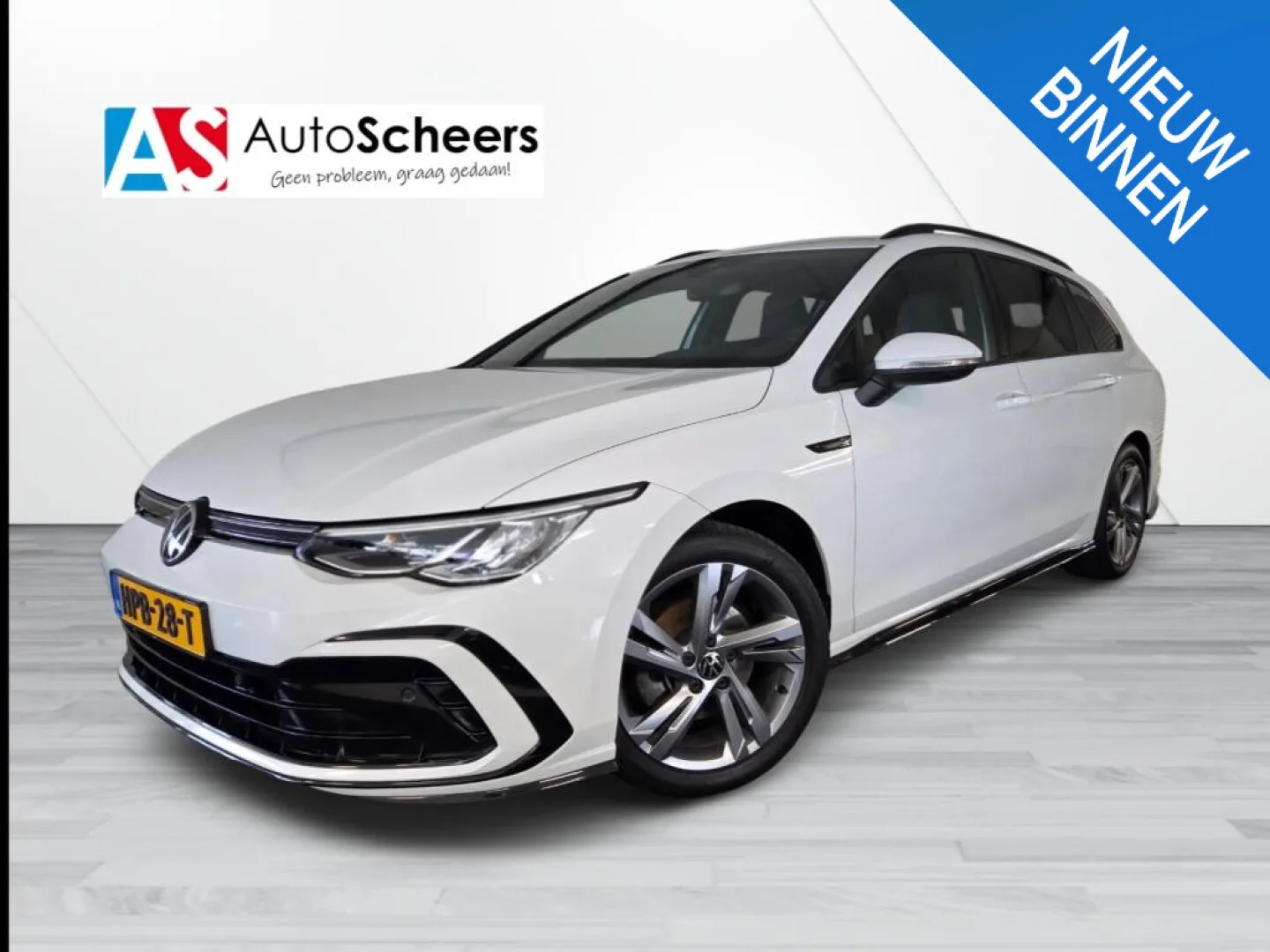 Volkswagen Golf (2021) — foto 1
